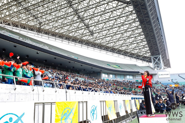 三阪咲 令和初の全国高校サッカー選手権決勝で史上初の2曲熱唱ライブ Youth Time Japan Project Web