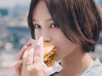 山本彩がモスバーガー新CM「がんばるあのひと篇」に出演