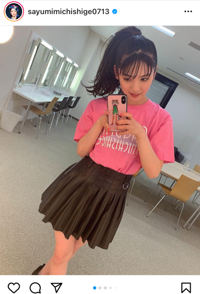 道重さゆみ、ポニーテール×ミニスカで魅せる美脚ショット!「今日も可愛い天才!!」