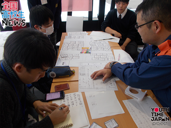 【秋田県立羽後高等学校】避難所運営ゲームHUG体験会in道の駅を実施