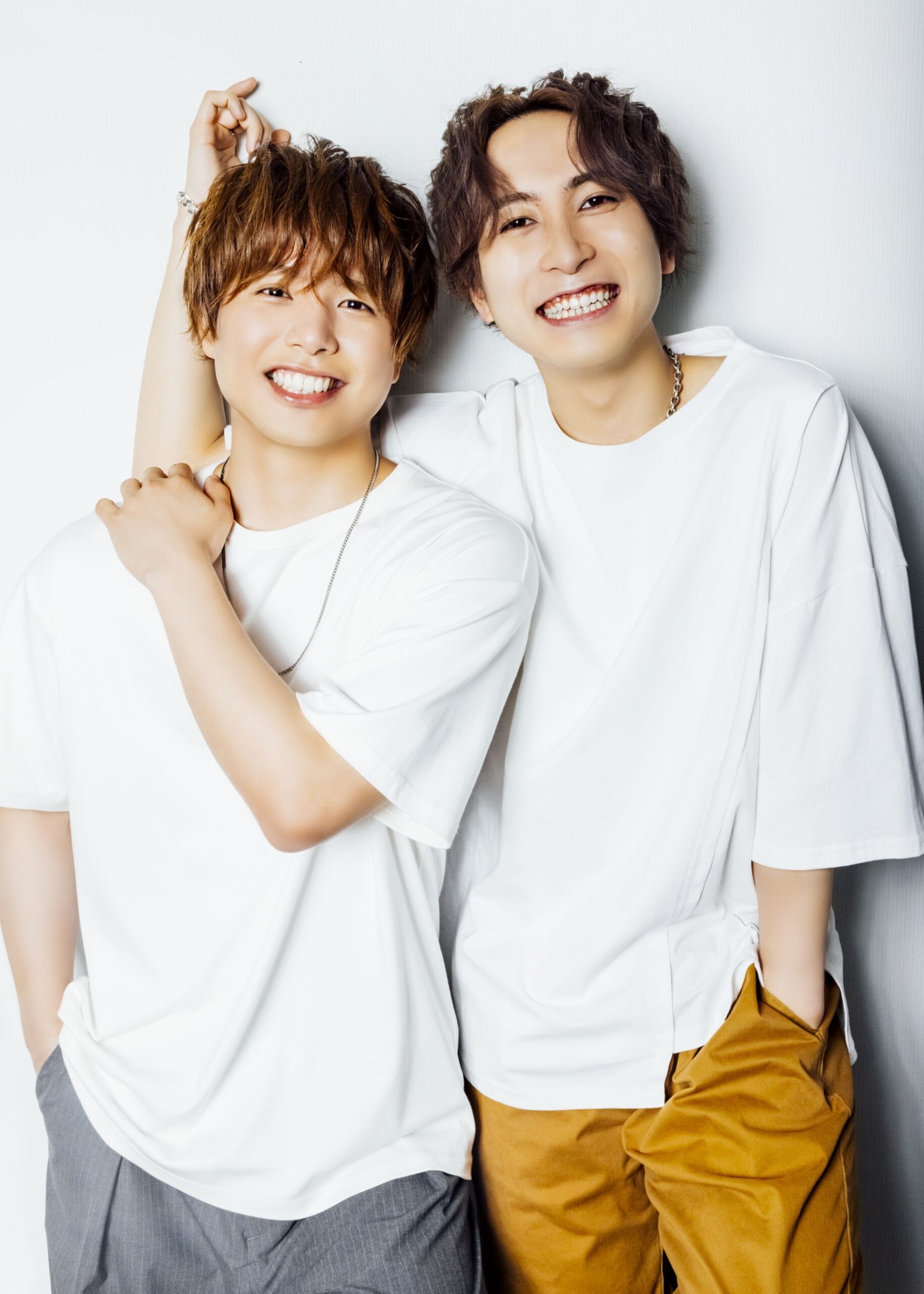 完全独占！ 仲村宗悟＆中島ヨシキの“仲ヨシ”コンビが「TVガイドVOICE STARS vol.18」の表紙＆巻頭特集に登場！！