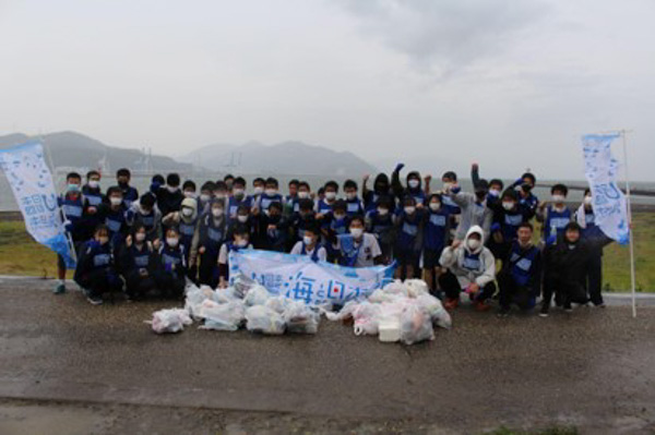 『スポGOMI甲子園・静岡県大会』を開催。激闘を制したのは「U-18ゴミ拾い日本代表」チーム。当日は参加者全48人で、40.73Kgのごみを集める！