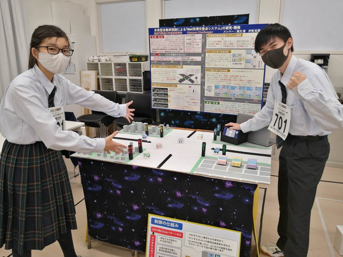 小学生がプログラミングでドローンを飛ばす【学校法人追手門学院】