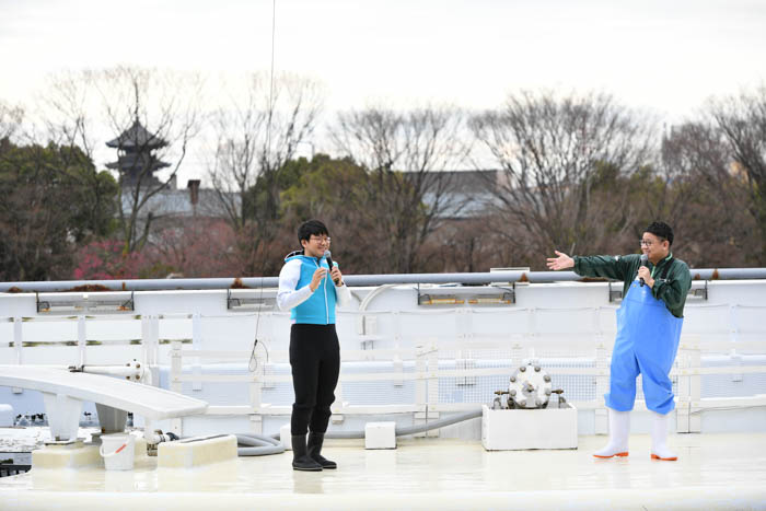 京都水族館10周年に同じく結成10年目のミキが登場！互いの10周年を機にミキ亜生がイルカの「テン（10）」と新コンビを結成！？