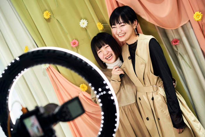 【2週間で215名が来店】誰でも超リッチな写真が撮れる!空間装飾のプロによるセルフ写真館が下北沢にグランドオープン!