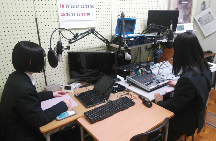 【三重県立神戸高校】自身のラジオ番組を持ち、日々多くの取材をこなす三重県立神戸高校の放送部にインタビュー！