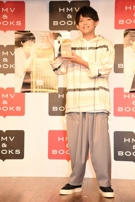 松丸亮吾が写真集発売イベントに登場!「自分の“すがお”が感じられるような作品になりました!」