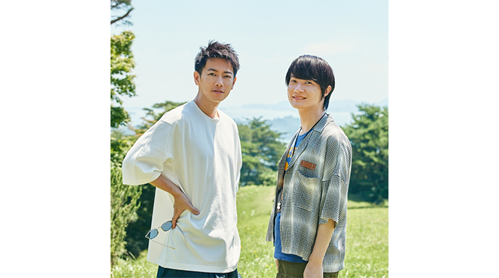 佐藤健と神木隆之介の写真展「みやぎから、、」が熊本で巡回開催決定！