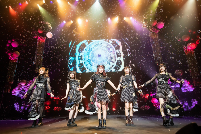 まねきケチャ、結成7周年記念公演「7th ANNIVERSARY LIVE」を開催