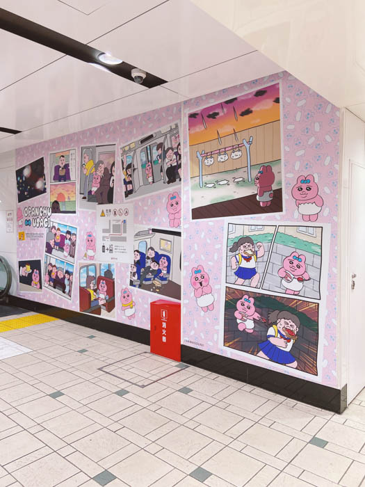 「おぱんちゅうさぎ」の期間限定ポップアップが東京駅でスタート！ベンチに座って“電車待ち風”写真が撮れるフォトスポットも登場！