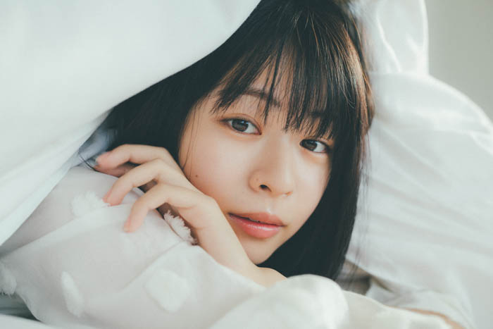 莉子、10代最後の姿をおさめた初のフォトエッセイが、4/14発売決定！