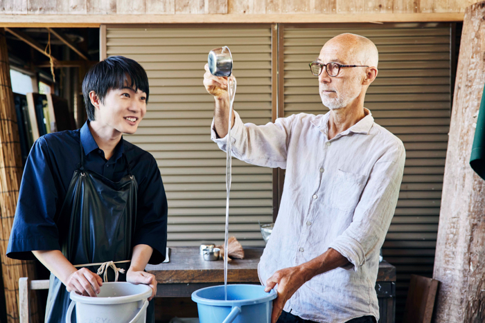“神木流”高知ガイドブック『かみきこうち』から、連続テレビ小説「らんまん」の舞台地でさまざまな高知の魅力を体験する神木隆之介の写真を先行公開!