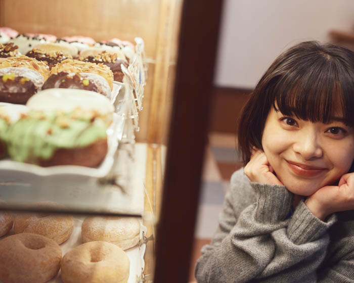 岸井ゆきののこれまでと今のすべてがわかる、ありのままの⼼の内を収めた唯一のフォトエッセイ『余⽩』、直筆サイン本の追加販売決定！