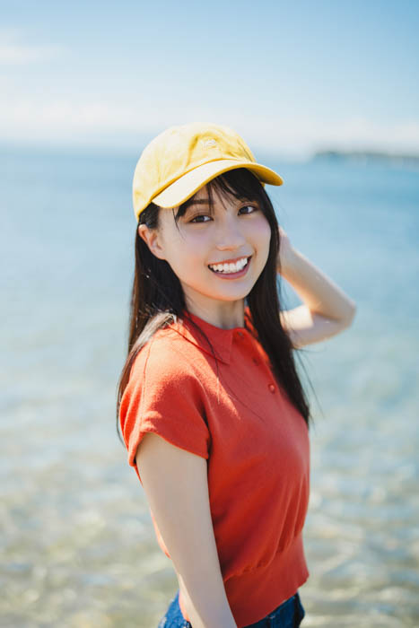 賀喜遥香と過ごす“夏”到来。暑さも吹き飛ぶ美しさ！！乃木坂46・賀喜遥香が約二年半ぶりにB.L.T.の表紙・巻頭に登場!!