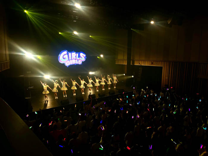 指原莉乃プロデュース「≒JOY」、「TOKYO GIRLS GIRLS」にて、気迫あふれるライブパフォーマンスを披露！