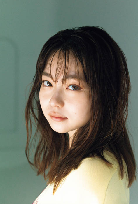 女優のSwitch。山田杏奈が表紙・巻頭を飾る「blt graph.vol.95」の表紙画像が解禁‼