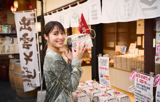 広瀬アリスが特別な時間が流れる神在月(かみありつき)の出雲へ「月刊 旅色」11月号公開！