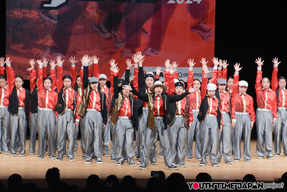 大阪府立箕面高校「Wreker」がLARGE部門で演技を披露！＜マイナビHIGH SCHOOL DANCE COMPETITION 2024 WEST vol.1＞