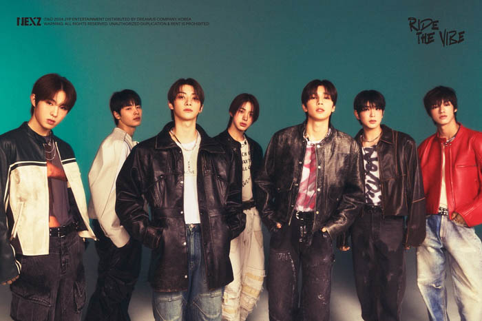 NEXZ、初の雑誌にして「NYLON JAPAN」初表紙に大抜擢!ルイ・ヴィトンをまとって初登場!!