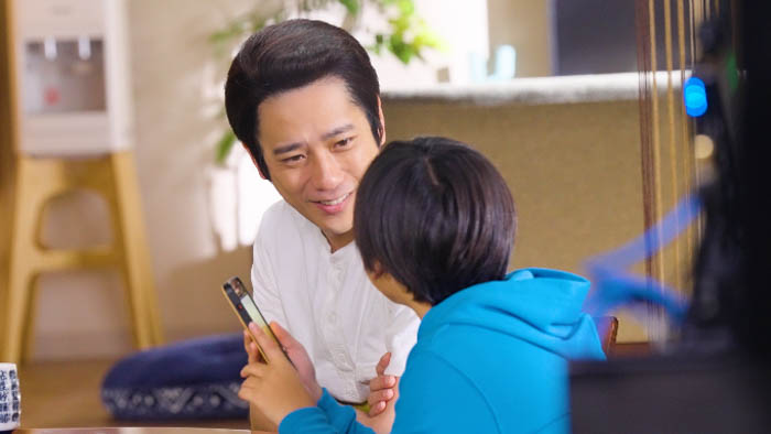 二宮和也出演！パズルRPG「パズル&ドラゴンズ(パズドラ)」新TVCM「昭和の父ちゃん」篇、10月11日(金)より放送開始！