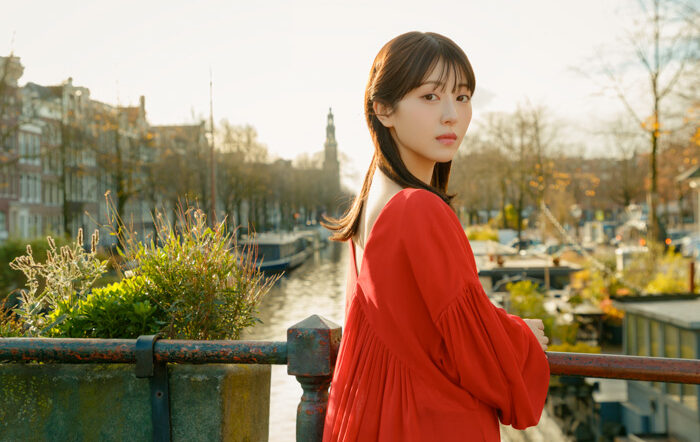 浜辺美波最新写真集『25』発売決定！