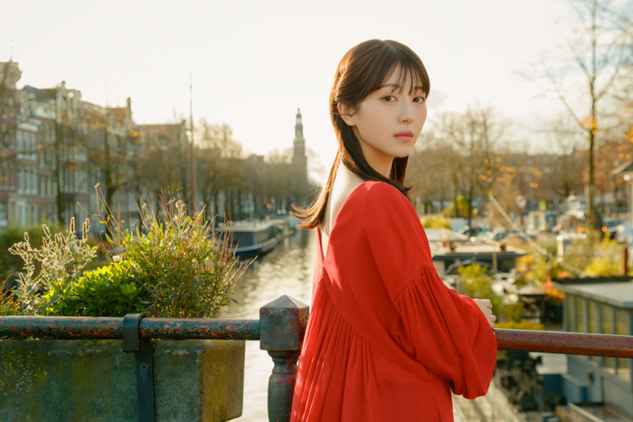 浜辺美波最新写真集『25』発売決定！