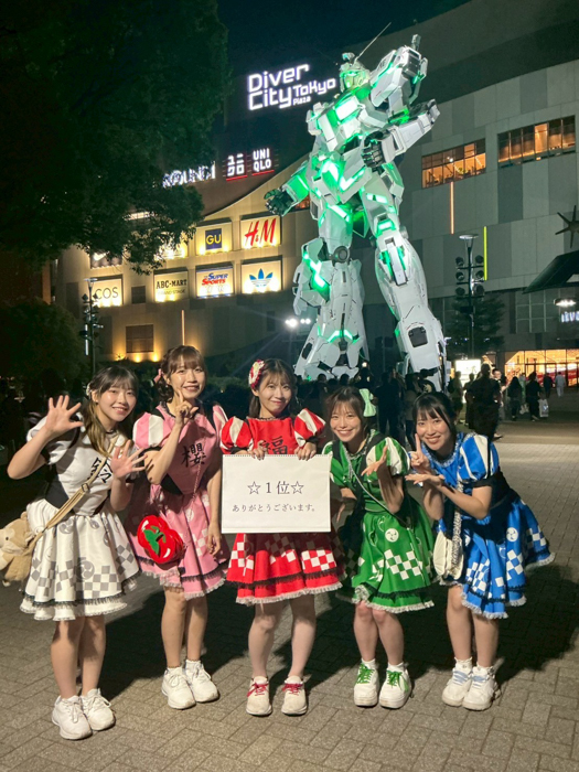 けっぱって東北初のオリコン1位の快挙!全国を“えがお”に!ツアーでは仙台PITの舞台にも