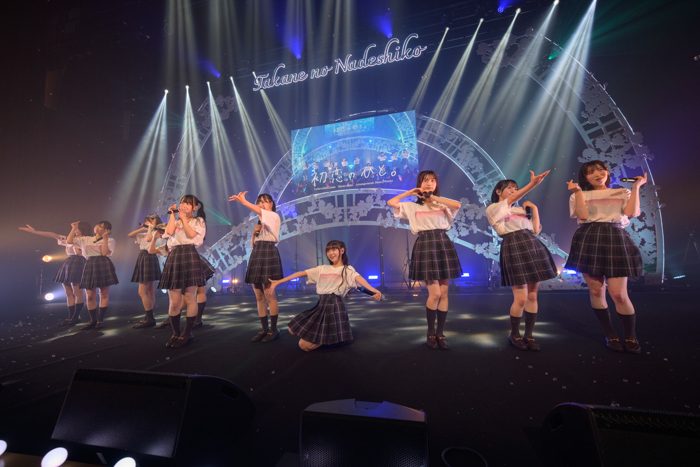 【オフィシャルレポート】高嶺のなでしこ ロックからキュートまで盛りだくさんで東名阪ツアーを完走!『高嶺のなでしこ 東名阪ツアー 2025 – Spring Ride –』で3周年の夏に向け加速