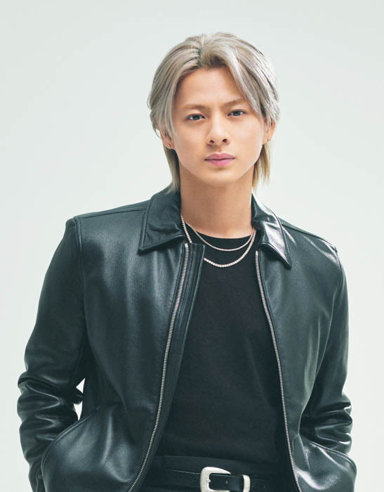 平野紫耀出演 新TVCM、2025年5月9日(金)放映開始!ひまわり畑でワクワクはしゃぐ姿と大ジャンプに挑む表情のギャップに注目!