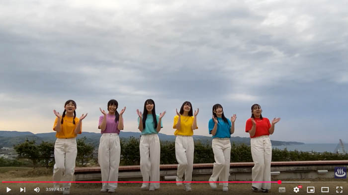 【能登】子どもたちの“復興への想い”から生まれた合唱曲『フェニックス』が完成。5月14日(水)輪島高校にて、全校生徒250名と近隣の小学生が合唱を披露。全国を歌で繋ぐキックオフ開催
