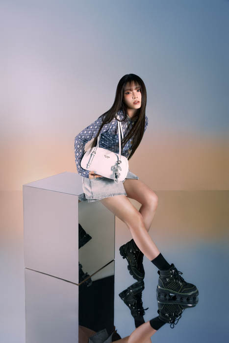 NMIXX(エンミックス)がGUESS 2025年 春のキャンペーンに登場!