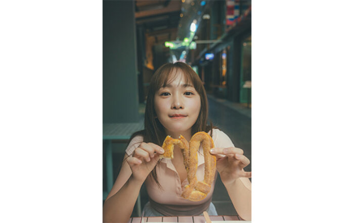 川栄李奈ファースト写真集 8/22発売！30歳&デビュー15周年記念！