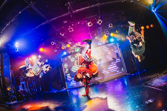 REAL AKIBA BOYZの後輩ユニットRAJ GLANZ、1周年ワンマンライブを大盛況で開催!世界に羽ばたく決意を胸に、次なるステージは東名阪ツアーへ