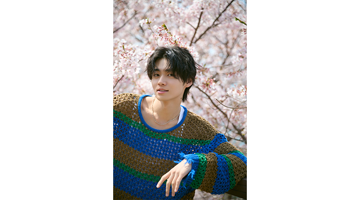 井内悠陽、待望の1st写真集発売決定！多彩な表情を切り取った一冊！