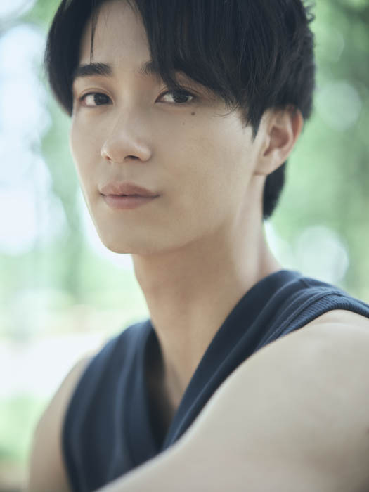 NEXTブレイク俳優・野村康太、1st写真集発売決定!初めての海外旅で魅せる爽やかな姿【本人コメントあり】