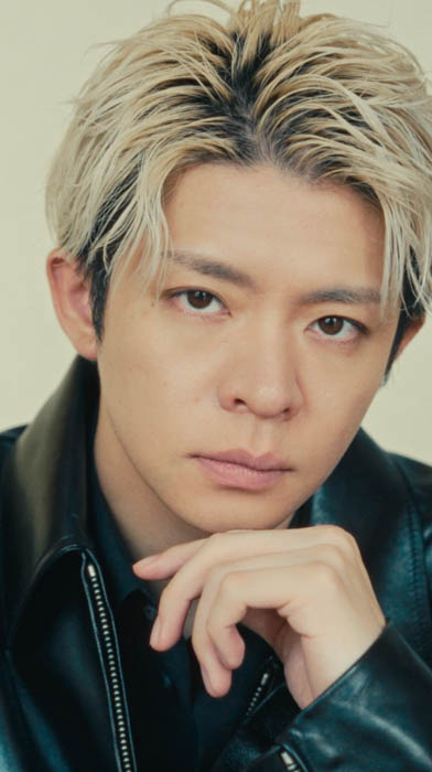 Number_i 岸優太が『Numéro TOKYO』10月号特装版カバーに初登場!