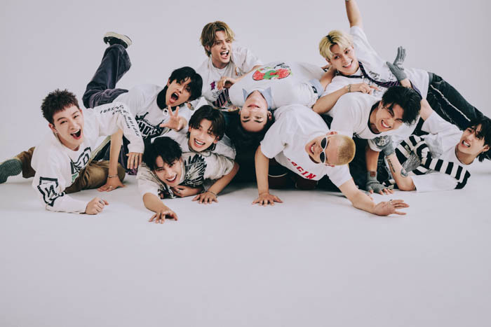 「THE JET BOY BANGERZ」初のアーティストブックが9月1日発売決定!