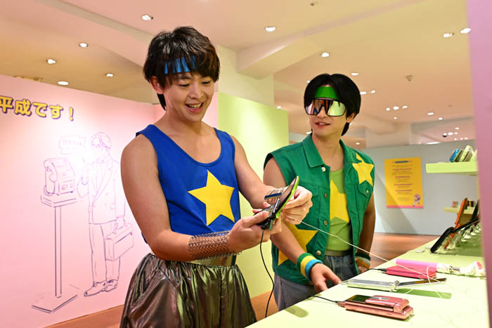 「NEO平成レトロ展」本日開幕！Chi☆Ｑの大地守と久間一平が取材会に登壇！