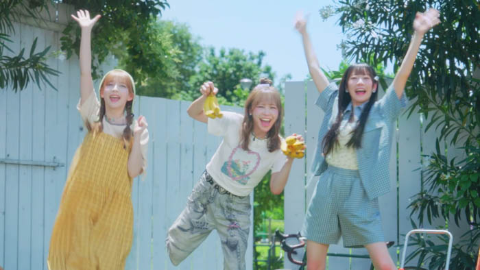 FRUITS ZIPPER、「明治おかし大使」2年目で初仕事! 猛暑の夏休み、おうち時間がチョコっといい日になぁれ♪