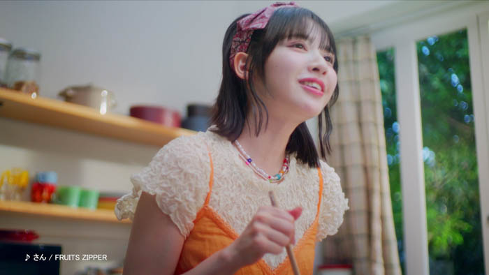 FRUITS ZIPPER、「明治おかし大使」2年目で初仕事! 猛暑の夏休み、おうち時間がチョコっといい日になぁれ♪