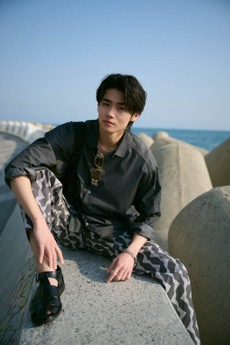 井内悠陽、待望の1st写真集発売決定!多彩な表情を切り取った一冊!