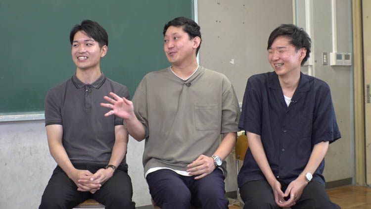 ロバート秋山がやりたい企画を実現する番組 メ〜テレ 『秋山の楽しすぎる約30分』“ロバートの元ストーカー”メモ少年の実家でルーツを辿る 秋山「改めてまた怖くなってきた」