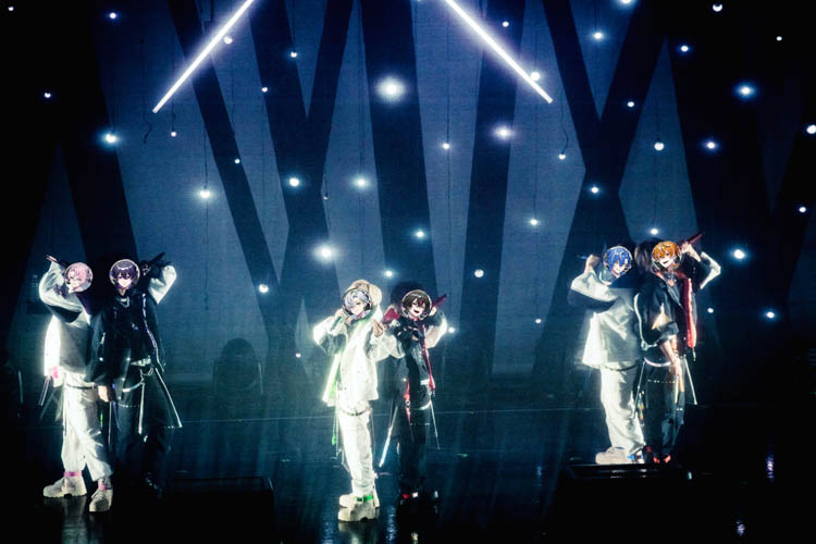 2.5次元歌い手グループ「クロノヴァ」、真夏のZeppを沸かせたワンマンライブ『Chrono▷◀Reverse Summer One Man Live 2025「VOLT-EX」』を完遂！