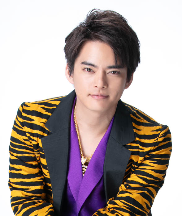 中山優馬「生きることはこんなにも煌めきのあることなんだということを受け取れる」舞台『大誘拐~四人で大スペクタクル〜』インタビューが到着!