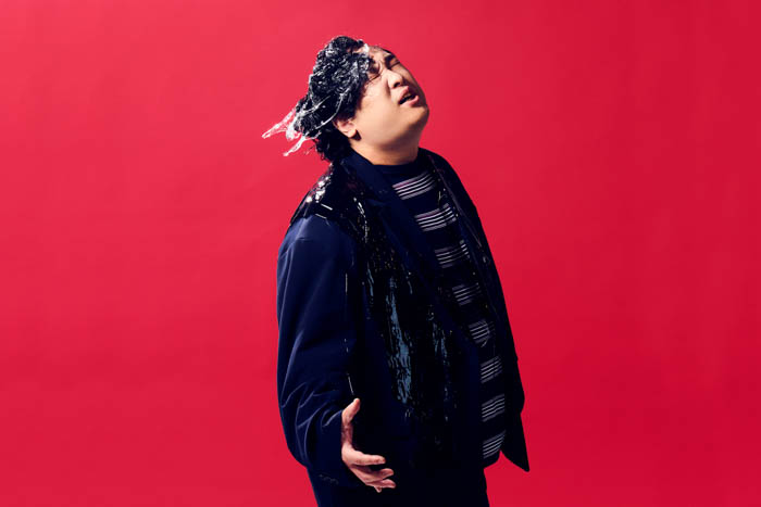 岡崎体育が念願?の「チャルメラおじさん」に!明星 チャルメラ 新CM「伝えなきゃ篇」9月7日(日)より全国で放映開始!