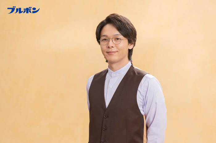 中村倫也・宮世琉弥が楽しみ方を発見!ブルボンのオリジナルビスケットシリーズ新TVCM「彩るビスケット」篇 10月14日(火)放映予定!