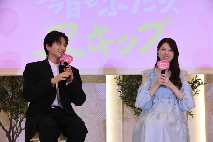 日常の中にある小さな幸せを丁寧に描いた心温まる共感型ドラマ「今日もふたり、スキップで」松村沙友理・白洲迅が登壇！
