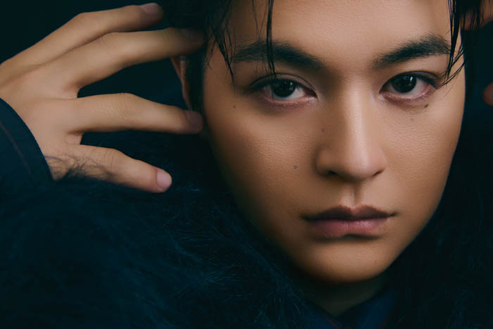 瀬戸康史、俳優デビュー20周年の軌跡を自ら考案した美麗ビジュアルで表現し凝縮した記念書籍を発売！