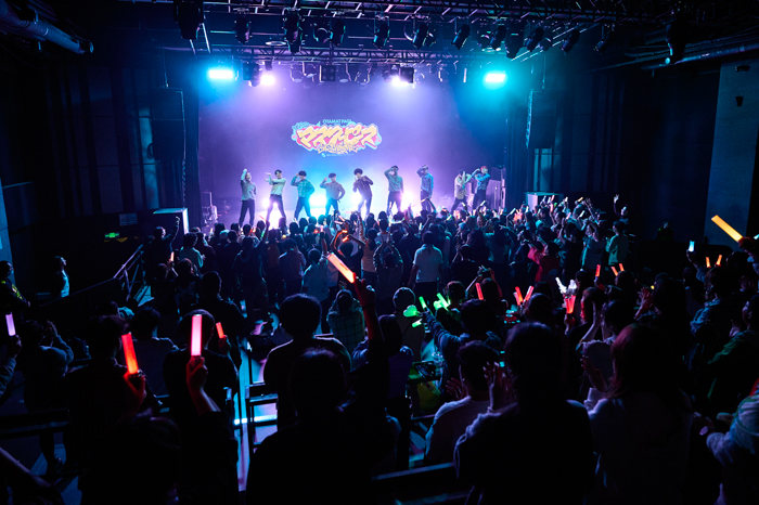 REAL AKIBA BOYZ初の海外ワンマンライブを中国・上海で開催!