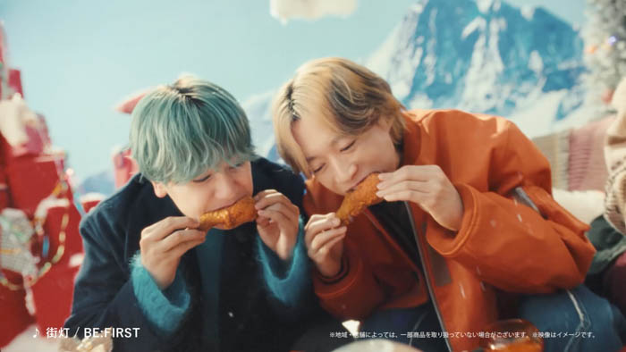 BE:FIRSTがファミマのチキンを頬張る!新CM『ファミマ×BE:FIRST クリスマスチキン』篇12月9日(火)放映開始、最新曲「街灯」がタイアップソングに決定!